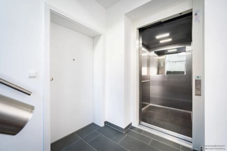 Neubau 2-Zimmer-Wohnung + KfW 40 + Barrierearm + voll möbliert & löffelfertig - Foto 4