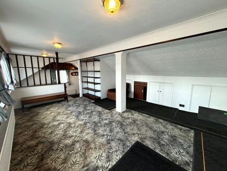 6 bedroom end of terrace house to rent - Photo 3