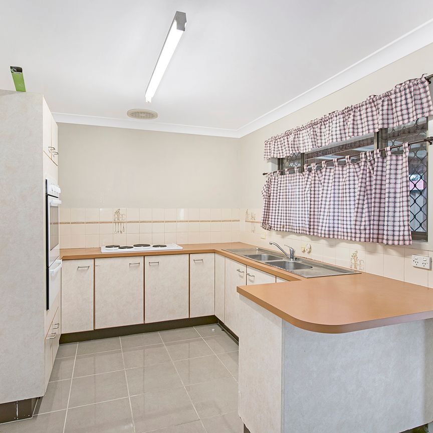 26 Mayfair Drive,BROWNS PLAINS - Photo 1