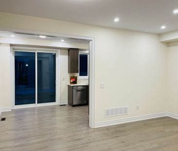 For Lease - 17 Hercules Club Drive, Richmond Hill, Ontario - Photo 3