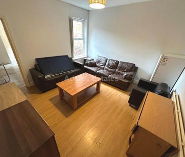 5 bedroom terraced house to rent - Photo 1