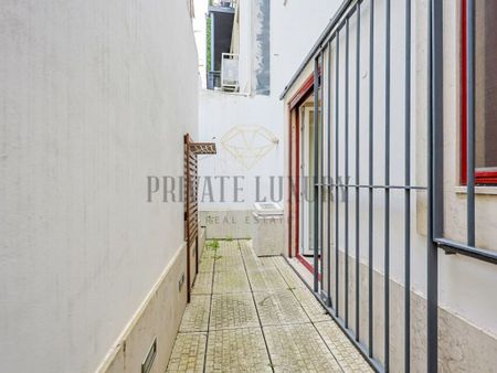 4 room luxury House for rent in Avenida da Liberdade (Sao Jose), Lisbon - Photo 2