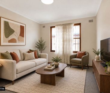 MGM MARTIN – THREE BEDROOM HOUSE (UNFURNISHED) - Photo 1
