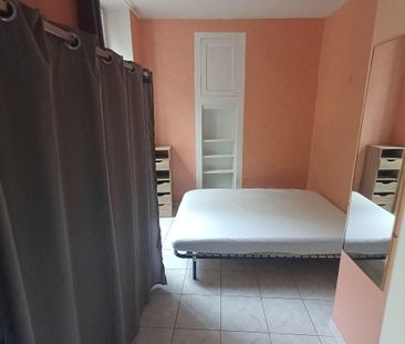 Location Appartement 2 pièces 34m² MILLAU 12100 - Photo 3