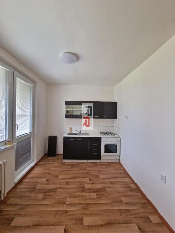 Pronájem bytu 3+1 65 m2 - Фото 2