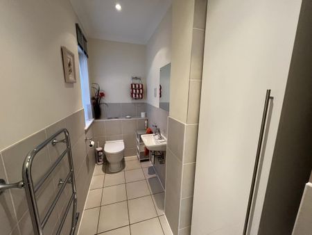 2 bedroom terraced house to rent - Photo 5