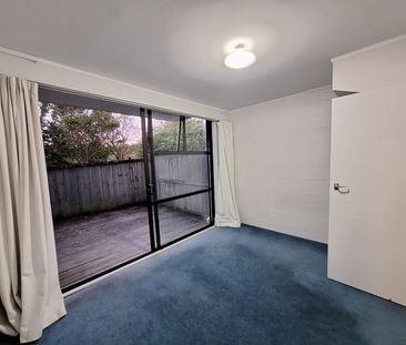 The Convenience of Kingsland... - Photo 1