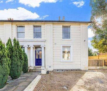 Redhill, RH1 - Photo 6