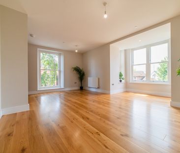 Suffolk House, Romilly Road, Canton - Photo 2