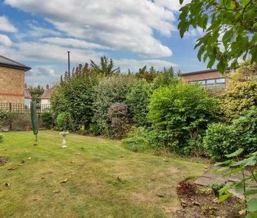 Sunbury, Surrey, TW16 - Photo 2