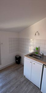 Location Appartement 1 pièce 31m² - Photo 3