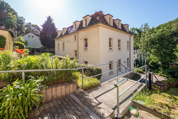 Ihr neues Zuhause in Dölzschen an der Tharandter Straße. Frisch renoviert und mit Vollbad. - Photo 1