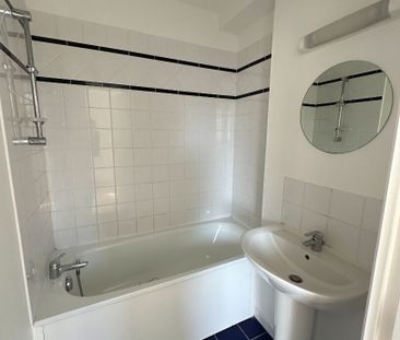 Location Appartement 2 pièces 45m² - Photo 5