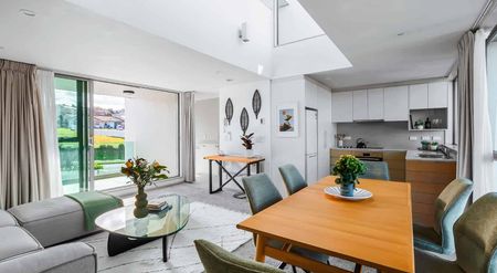 Watermark Apartment for Long term rent - Photo 2