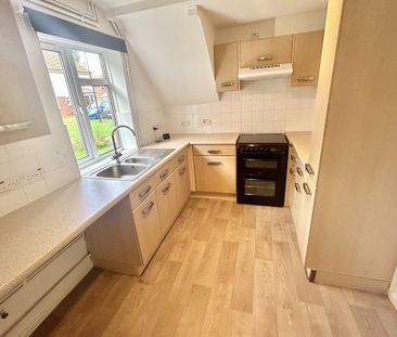 3 bedroom end of terrace house to rent - Photo 6