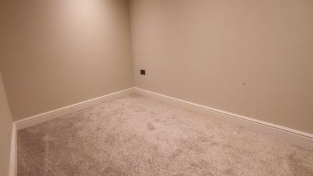 1 Bedroom Studio - Photo 4