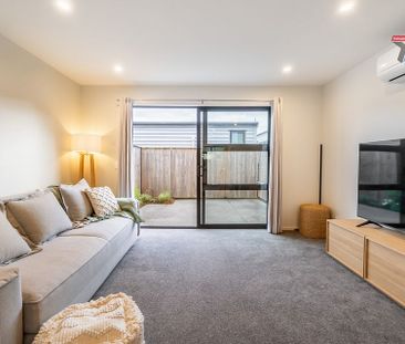 Modern 2BR Townhouse in Fairfield! - Photo 2