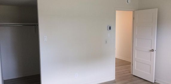 Logement 4 1/2 - Mars 2026 - St-Jérôme/Bellefeuille - Photo 2