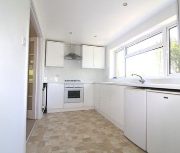 Wentworth Crescent - Photo 6