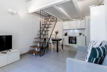 Cozy and intimate studio loft in Via Cadore