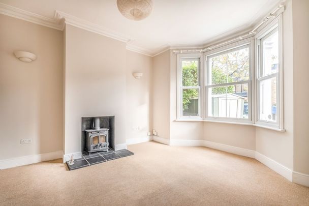 4 bedroom terraced house to rent - Photo 1