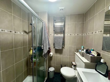 Gondar Gardens, West Hampstead, London, NW6 1HG - Photo 5