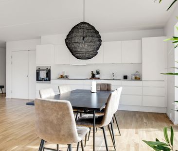 2 værelses bolig med optimal planløsning samt egen terrasse. Modern... - Photo 3