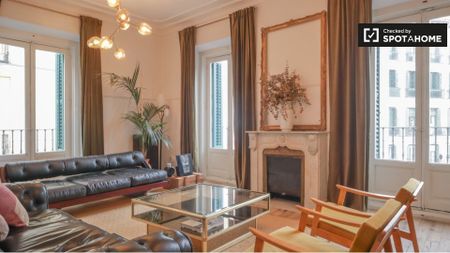 madrid, Community of Madrid 28012 - Photo 4