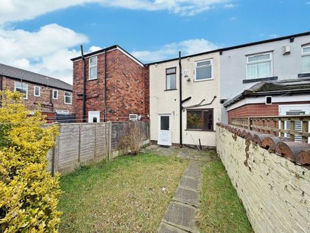 2 bedroom terraced house to rent - Photo 4