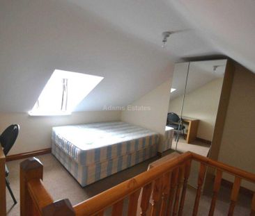 4 bedroom terraced house to rent - Photo 3