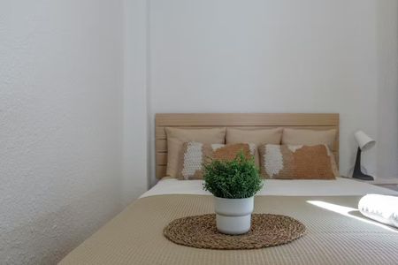 Carrer del Baró de San Petrillo, Valencia, Valencian Community 46020 - Photo 5