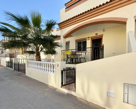 2 BEDROOM SEMI-DETACHED HOUSE - TORREVIEJA - Photo 5