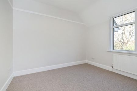 2 Bed End Terrace, Vine Road, SO16 - Photo 4