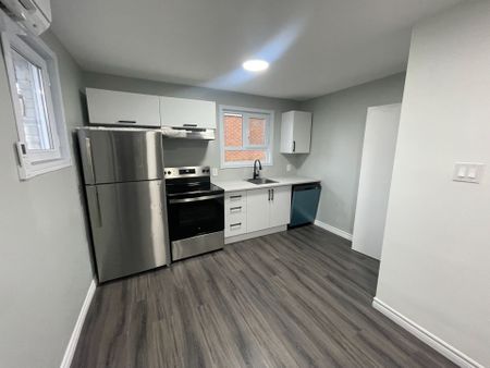 For Lease - 292 Simcoe Street Unit# 1, London East, Ontario - Photo 3