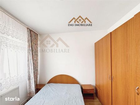 Apartament 2 camere decomandat, etaj intermediar, str. Dobrogei - Fotografie 2