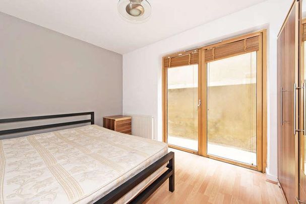 Tribeca Apartments, Heneage Street, Spitalfields, London, E1 - Photo 1
