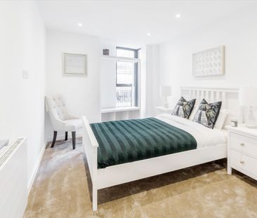 Exceptional Two Bedroom Duplex in Bermondsey, SE1. - Photo 2