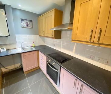 32 Strandburn Park, Belfast, BT4 1ND - Photo 3