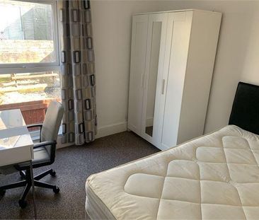 4 bedroom house share to rent - Photo 4