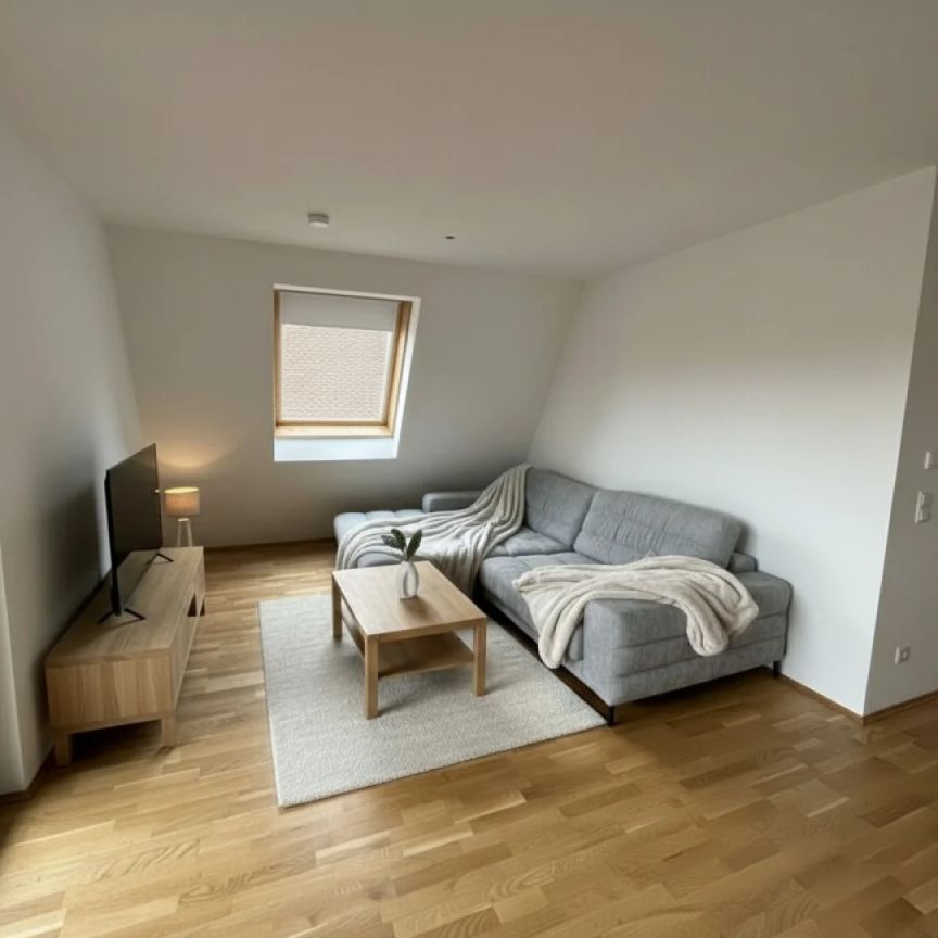 „Top-Lage! 2-Zimmer mit Balkon & Schlossbergblick und dazugehörigen Stellplatz ab 12/25“ - Foto 1