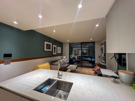 1 Bed Flat, Hampton Tower Sqp, E14 - Photo 3