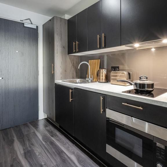 Studio to rent - Photo 1