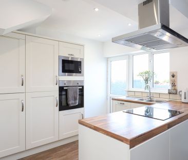 Ling Road, Walton, S40 - Photo 2