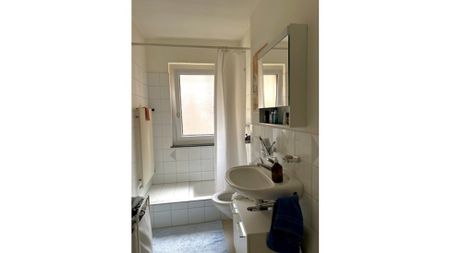 2 Zimmer-Wohnung in Zürich - Kreis 3 Wiedikon, möbliert, auf Zeit - Photo 2