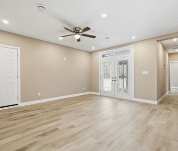 For Lease - 8770 Chippawa Creek Road Unit# 6, Niagara Falls, Ontario - Photo 2