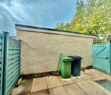 3 bedroom terraced house to rent - Photo 5