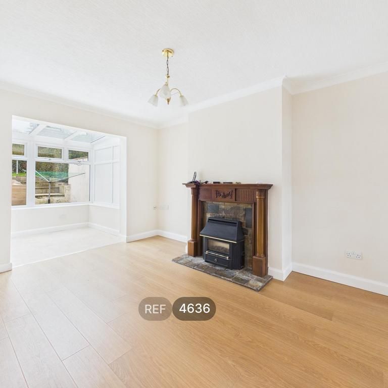 3 bedroom terraced house to rent - Photo 1