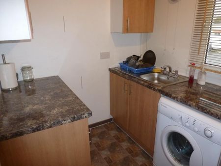 1 bedroom flat to rent - Photo 4