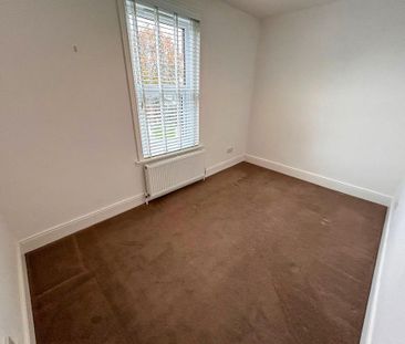 4 bedroom detached house to rent - Photo 6