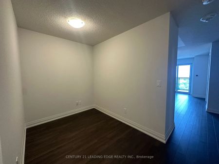 20 Meadowglen Place #1703 - Photo 3